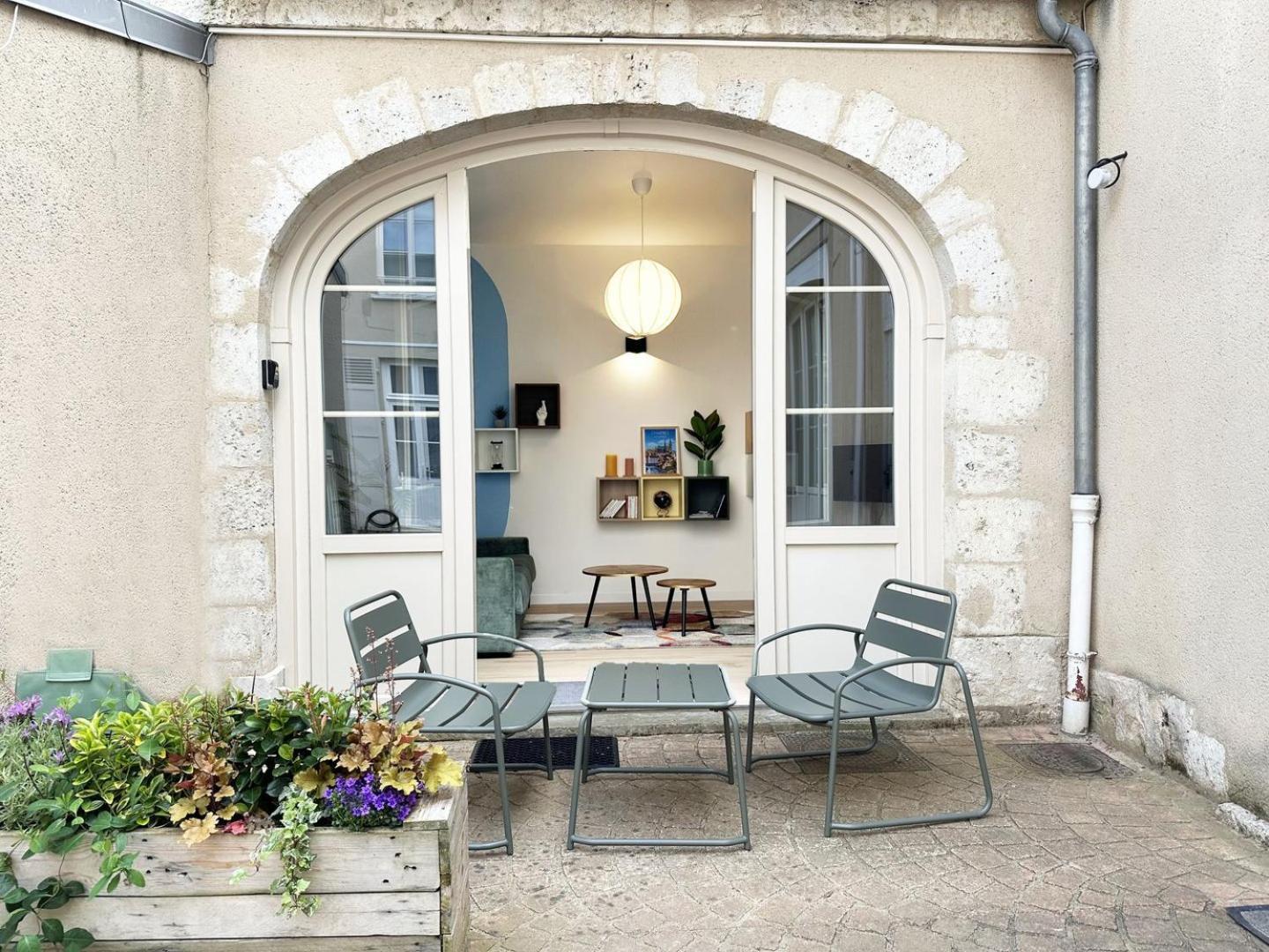 L'Equinoxe - Coeur De Ville Avec Terrasse Chartres Exterior photo